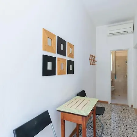 Budget! Free Parking 3 Comodo Apartamento