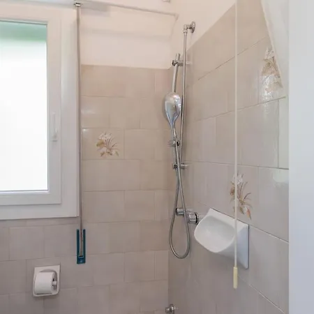 Budget! Free Parking 3 Comodo Lido di Jesolo